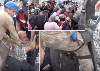 7 kişi darbedilerek gözaltına alındı