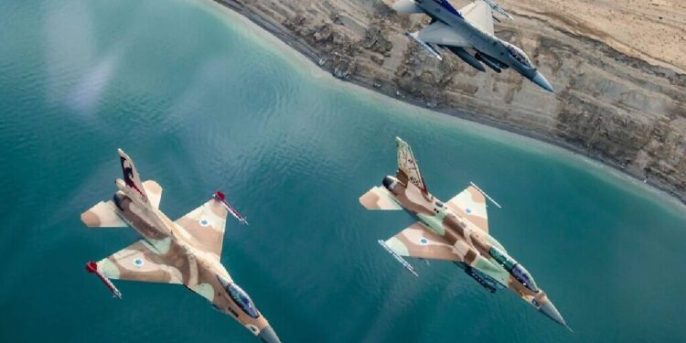 ABD, İsrail'e ilave savaş uçağı, teçhizat ve asker desteği göndermeye hazırlanıyor