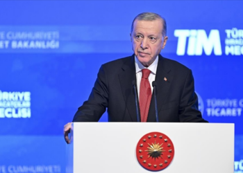 'AKP'de Moraller Bozuk, Milletvekilleri Birbiriyle Kavgalı' İddiası