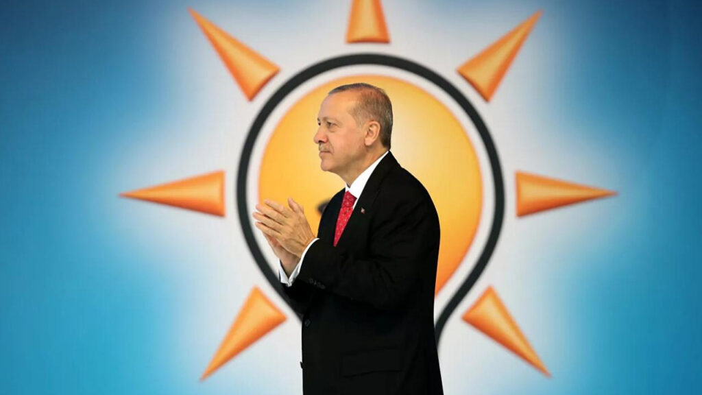 AKP'de Seçim Hazırlığı: Cumhurbaşkanı Erdoğan, A Takımını Değiştirecek!