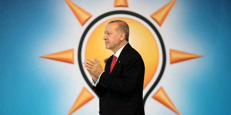 AKP'de Seçim Hazırlığı: Cumhurbaşkanı Erdoğan, A Takımını Değiştirecek!