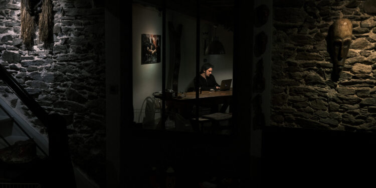 AVUSTRALYA | Mesai saatleri dışında ‘bağlantıyı kesme hakkı’ yasalaştı