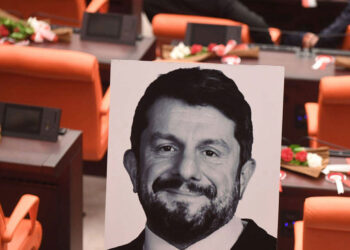 AYM: Can Atalay’ın vekilliğinin düşürülmesi yok hükmünde
