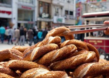 Açlık sınırı ağustosta 19 bin 271 liraya çıktı