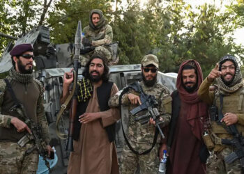Afganistan’da 281 polis sakalsız diye görevden alındı