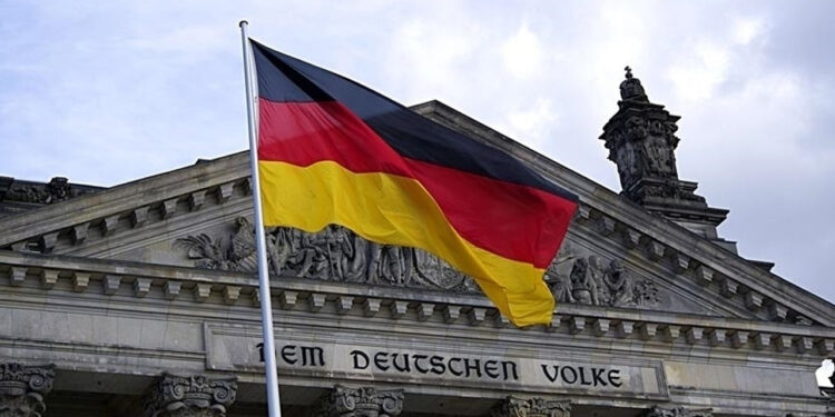 Almanya'nın Ukrayna'ya Askeri Yardımları Kesiyor mu?