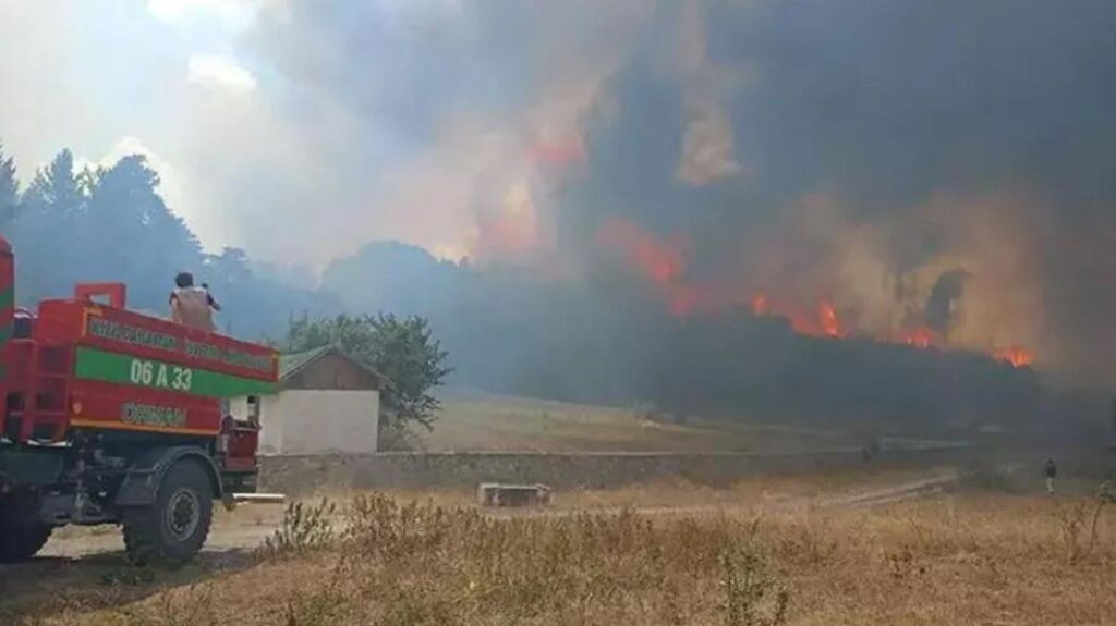 Ankara’da başlayıp Bolu’ya sıçrayan yangın sürüyor! Vatandaşlar tahliye ediliyor