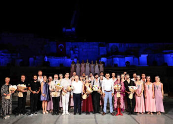 Antik Kentte Bale Gösterisi