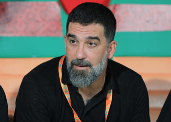 Arda Turan'dan kırmızı kart açıklaması ve hakemlere tavsiye: İnsancıl davranın