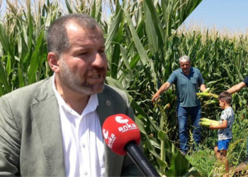 Bakan konuşunca kendimi başka bir ülkede yaşıyor sanıyorum