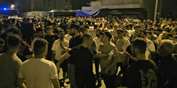 Başakşehir’de 8 yaşındaki çocuğa taciz iddiası mahalleliyi sokağa döktü