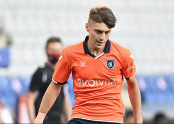 Başakşehir'de Ravil Tagir, Al Jazira'ya transfer oldu