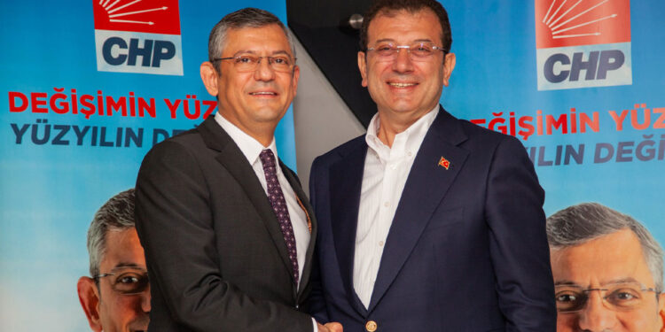 Bekir Ağırdır: CHP’nin önünde iki fırsat alanı var