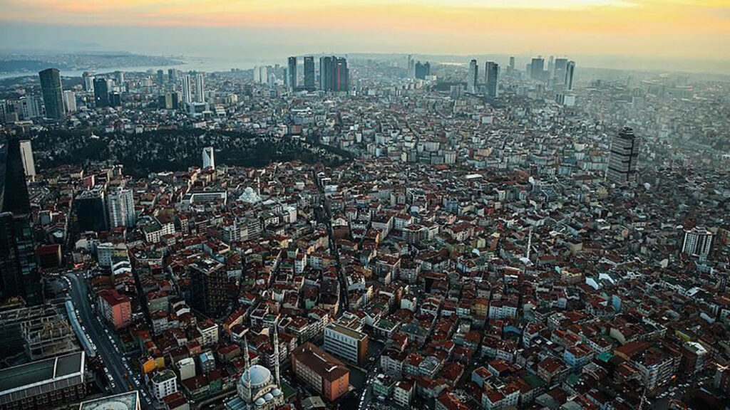 Beklenen İstanbul depreminde en çok hasar alacak ilçeler açıklandı