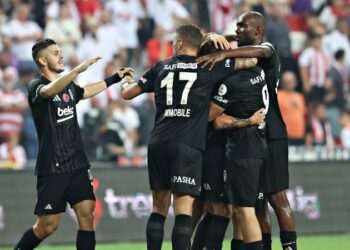 Beşiktaş'tan sezona üst üste 5. kez galibiyetle başlangıç