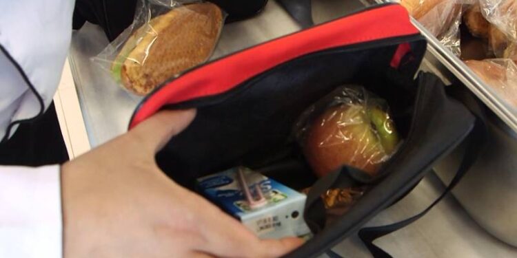 Beslenme çantası yüzde 102 zamlandı!