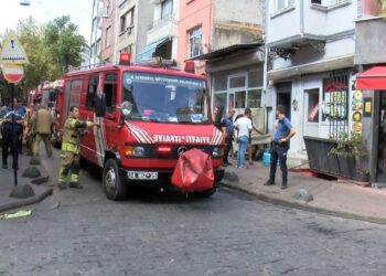 Beyoğlu’nda gaz sızıntısı nedeniyle patlama: 2 yaralı