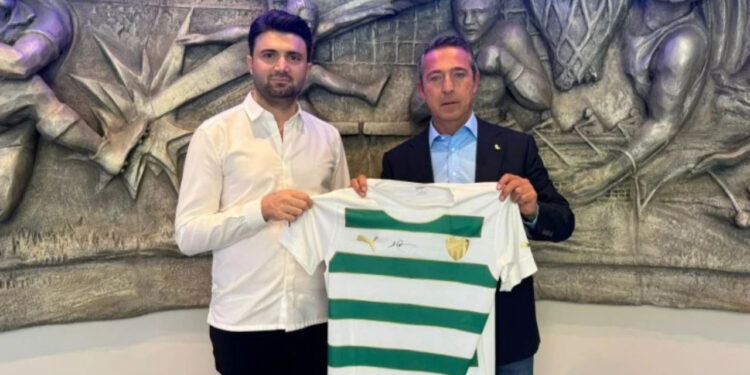 Bursaspor Başkanı Enes Çelik'ten Fenerbahçe Başkanı Ali Koç'a Dikkat Çeken Ziyaret