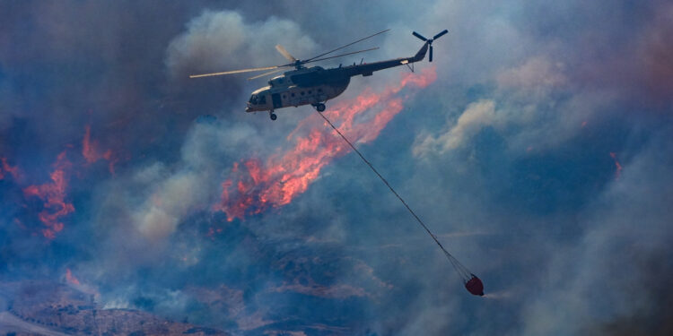 CHP'li Belediyelere İtfaiye Personeli Engeli: Bakanlık Yanıt Dahi Vermemiş