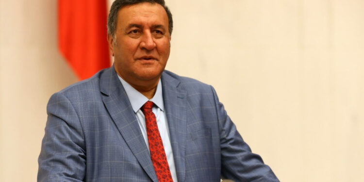 CHP'li Gürer: Tarımda Sorun Yok Demekle Sorunlar Ortadan Kalkmıyor