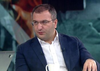 Cem Küçük’ten AKP’ye: Fatih Altaylı, Cüneyt Özdemir size az bile yapıyor