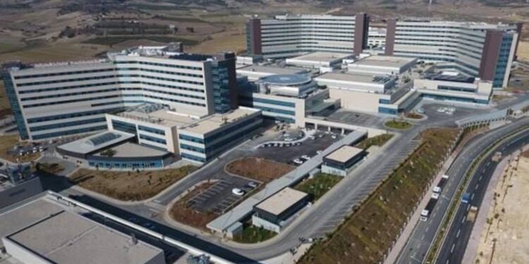 Devasa şehir hastanelerinin kiraları metrekare üzerinden hesaplanıyormuş!