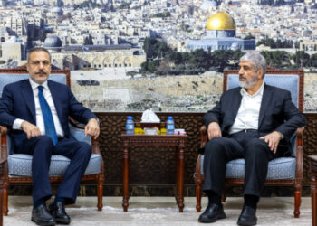 Dışişleri Bakanı Fidan Doha'da Halid Meşal ile görüştü