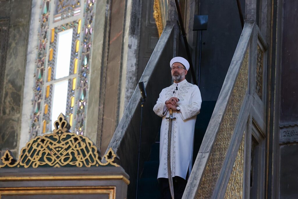 Diyanet İşleri Başkanı’ndan Atatürk açılımı! Tepki çeken tavrını değiştirdi