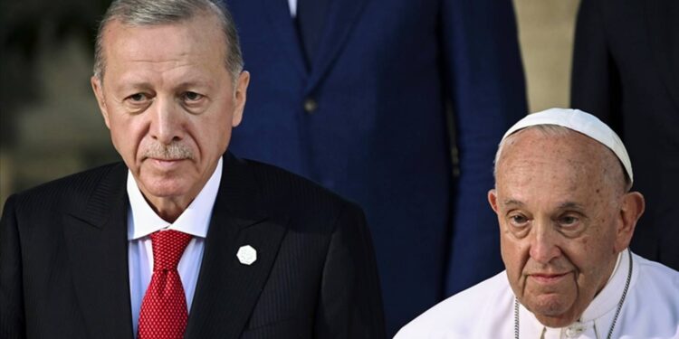 Dün Papa'nın telefonda Erdoğan'a nezaketen söylemediği cümleleri tek tek açıklıyorum