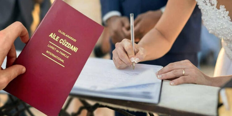 Ekonomik Kriz Düğün Sektörünü Vurdu: Çiftler Evlenemiyor...