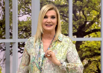 El İşine Veda mı Etti? Derya Baykal Oyunculuğa Geri Döndü