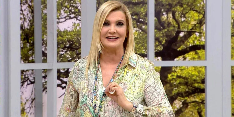 El İşine Veda mı Etti? Derya Baykal Oyunculuğa Geri Döndü