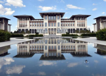 Erdoğan'ın Tartışmalı Sözleri Sonrası Yine Gündemde: Sarayların Maliyeti Belli Oldu