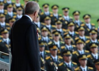 Erdoğan’ın katıldığı Kara Harp Okulu mezuniyetinde teğmenler: Mustafa Kemal’in askerleriyiz!