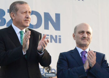 Eski bakan Erdoğan Bayraktar, ‘kırsal kalkınma’ politikasını hedef aldı: “Nah kalkınırsınız!”