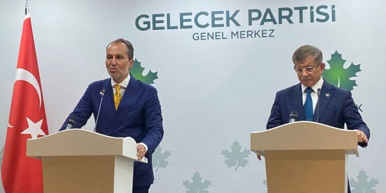 Fatih Erbakan: “AKP, Türkiye’nin en hızlı eriyen partisi”