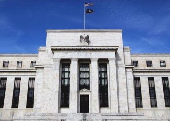Fed'den acil toplantı kararı gelecek mi?