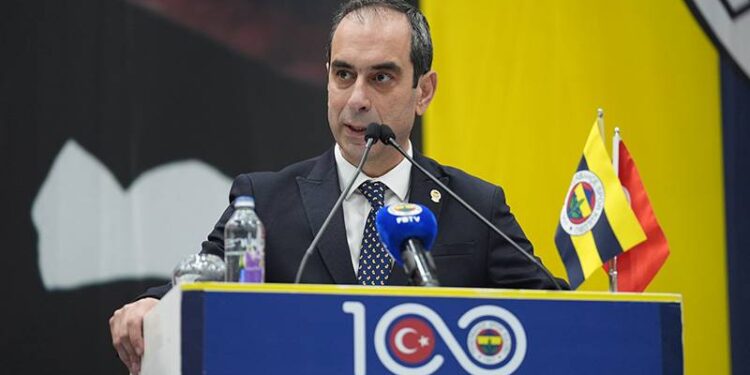 Fenerbahçe düşmanlarının topuyla tüfeğiyle saldırıya geçtiği organize bir eylem