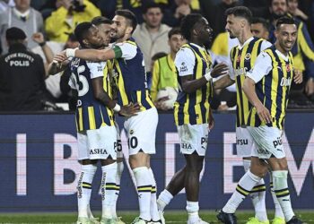 Fenerbahçe, sezonu Adana Demirspor karşısında açıyor