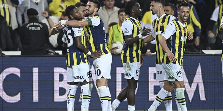Fenerbahçe, sezonu Adana Demirspor karşısında açıyor