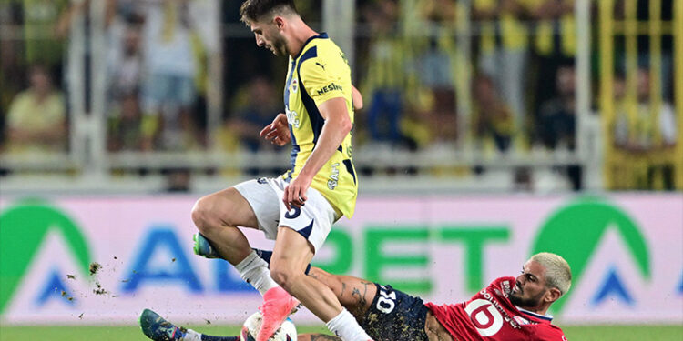 Fenerbahçe turu uzatmalarda kaybetti; Şampiyonlar Ligi'ne veda etti