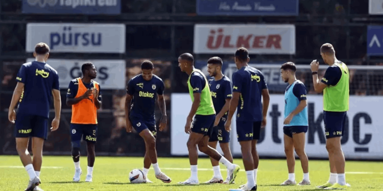 Fenerbahçe'nin Rizespor Kadrosu Belli Oldu