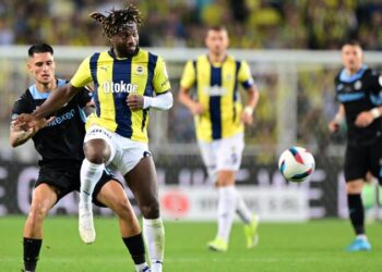 Fenerbahçe'nin yeni transferi Allan Saint-Maximin, performansıyla göz doldurdu