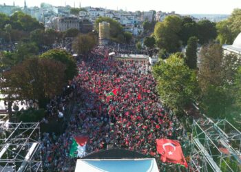 Filistin'e Destek Platformu'ndan Ayasofya Meydanı'nda Hamas lideri Haniye için yürüyüş: "Hamas'a selam, direnişe devam"