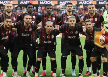 Galatasaray lige iyi başlıyor