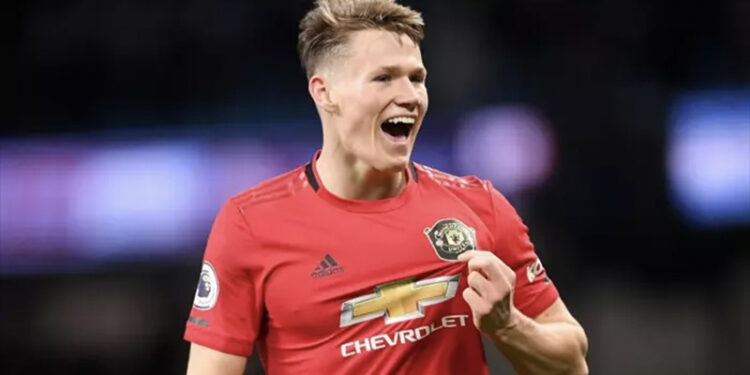 Galatasaray ve Fenerbahçe, McTominay transferinde karşı karşıya geldi