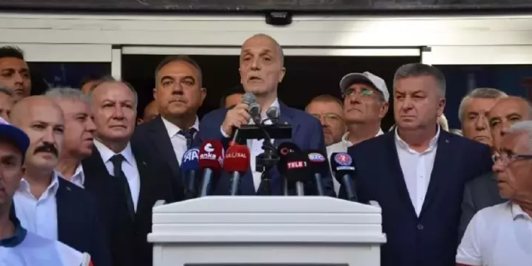 'Geçinemiyoruz' Diyerek Harekete Geçtiler! TÜRK-İŞ Duyurdu: 'Meclis Açılınca Türkiye'nin En Büyük Mitingini Yapacağız'