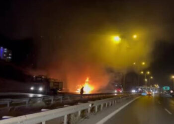 Gişe Çıkışında Feci Kaza! Araçta Sıkışan Sürücü Öldü