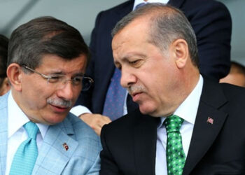 Görüşme Talimatı Davutoğlu'ndan! Gelecek Partisi, AKP'ye mi Geçiyor?