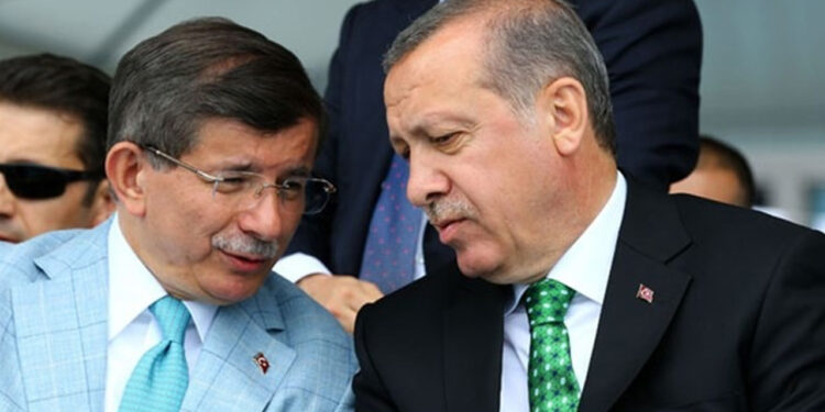 Görüşme Talimatı Davutoğlu'ndan! Gelecek Partisi, AKP'ye mi Geçiyor?
